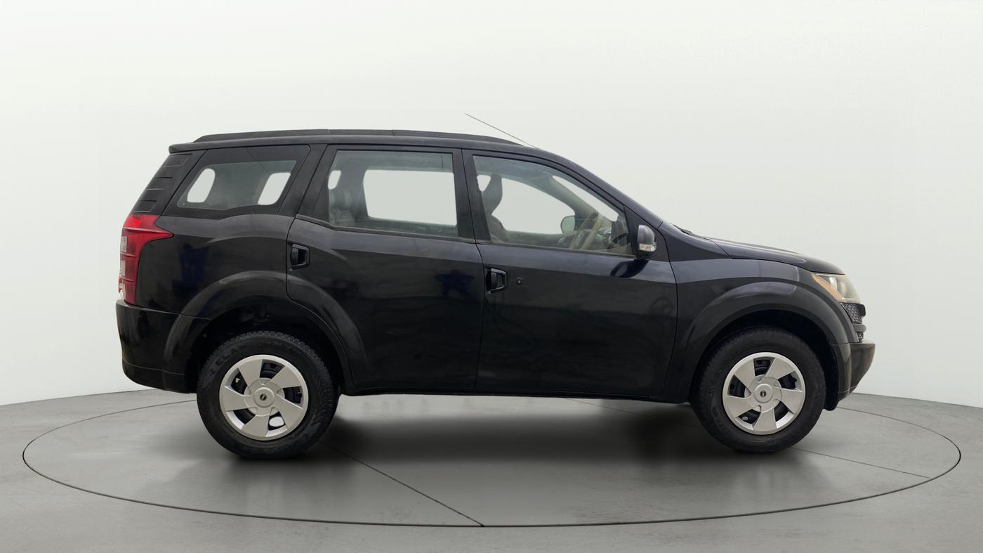 2014 Mahindra XUV500 W4, Diesel, Manual, 97,259 km, Right Side View