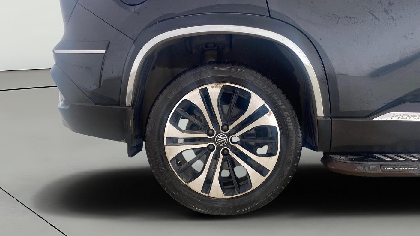 2022 MG HECTOR SHARP EX 1.5 PETROL CVT, Petrol, Automatic, 21,349 km, Right Rear Wheel