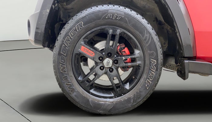 2021 Mahindra Thar LX D AT 4WD HT, Diesel, Automatic, 74,536 km, Left Front Wheel