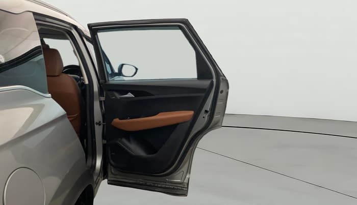 2021 MG HECTOR PLUS SMART 2.0 DIESEL TURBO MT 7-STR, Diesel, Manual, 87,830 km, RHS Rear Door