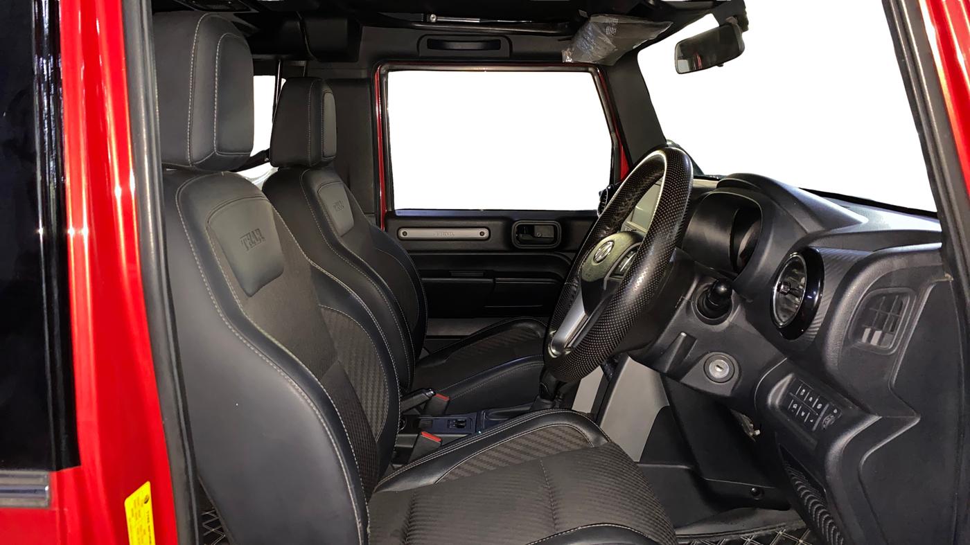 2021 Mahindra Thar LX  P 4WD AT CONVERTIBLE, Petrol, Automatic, 32,876 km, Right Side Front Door Cabin