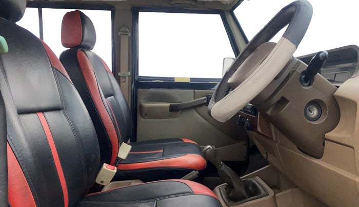 2012 Mahindra Bolero ZLX BS IV, Diesel, Manual, 1,07,666 km, Right Side Front Door Cabin