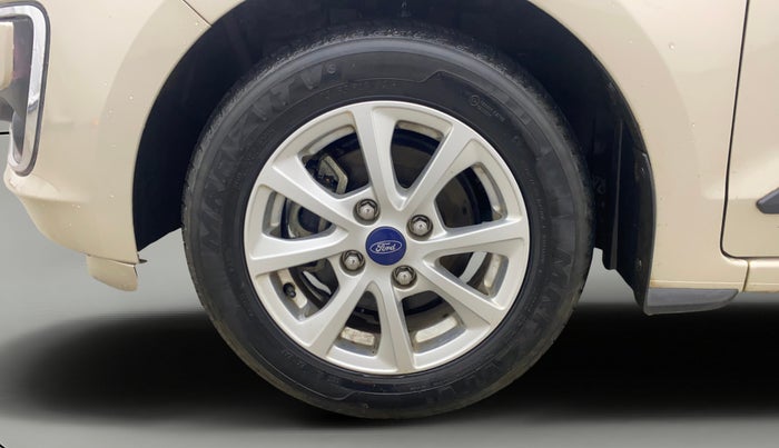2019 Ford New Figo TITANIUM 1.2 PETROL MT, Petrol, Manual, 28,912 km, Left Front Wheel