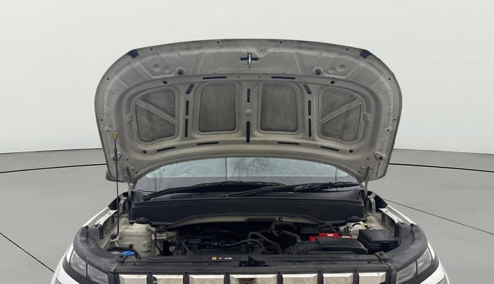 2023 Hyundai VENUE SX 1.2 PETROL, Petrol, Manual, 76,179 km, Open Bonet