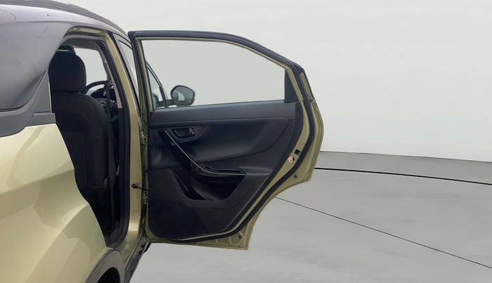 2023 Tata NEXON XZ PLUS (LUXURY) KAZIRANGA PETROL, Petrol, Manual, 20,796 km, RHS Rear Door