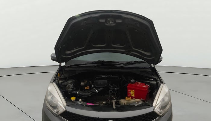 2018 Tata Tiago XZ PETROL, Petrol, Manual, 65,485 km, Open Bonet