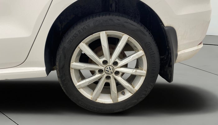2018 Volkswagen Ameo HIGHLINE PLUS 1.5L AT 16 ALLOY, Diesel, Automatic, 86,059 km, Left Rear Wheel