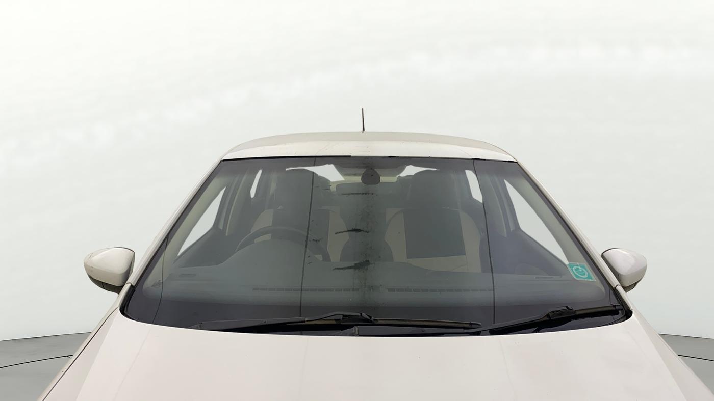 2019 Volkswagen Ameo HIGHLINE PLUS 1.5L AT 16 ALLOY, Diesel, Automatic, 1,01,031 km, Front Windshield