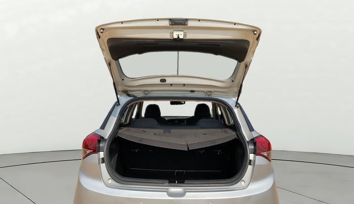 2017 Hyundai Elite i20 SPORTZ 1.2, Petrol, Manual, 99,127 km, Boot Door Open