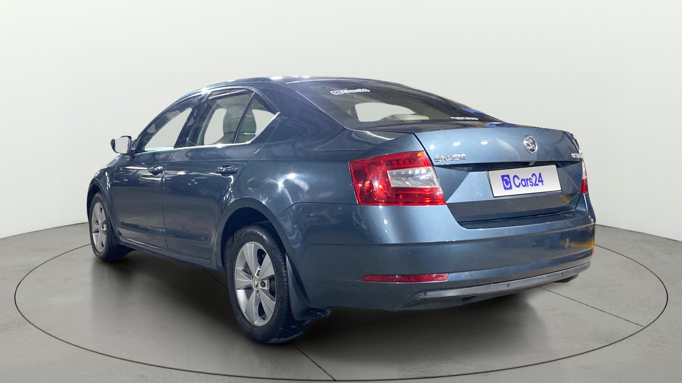 2019 Skoda Octavia 2.0 TDI CR STYLE AT, Diesel, Automatic, 47,250 km, Left Back Diagonal