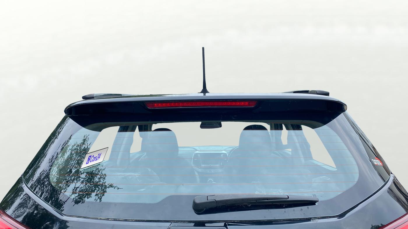 2023 Mahindra XUV300 W8 1.5 DIESEL, Diesel, Manual, 98,390 km, Rear Windshield