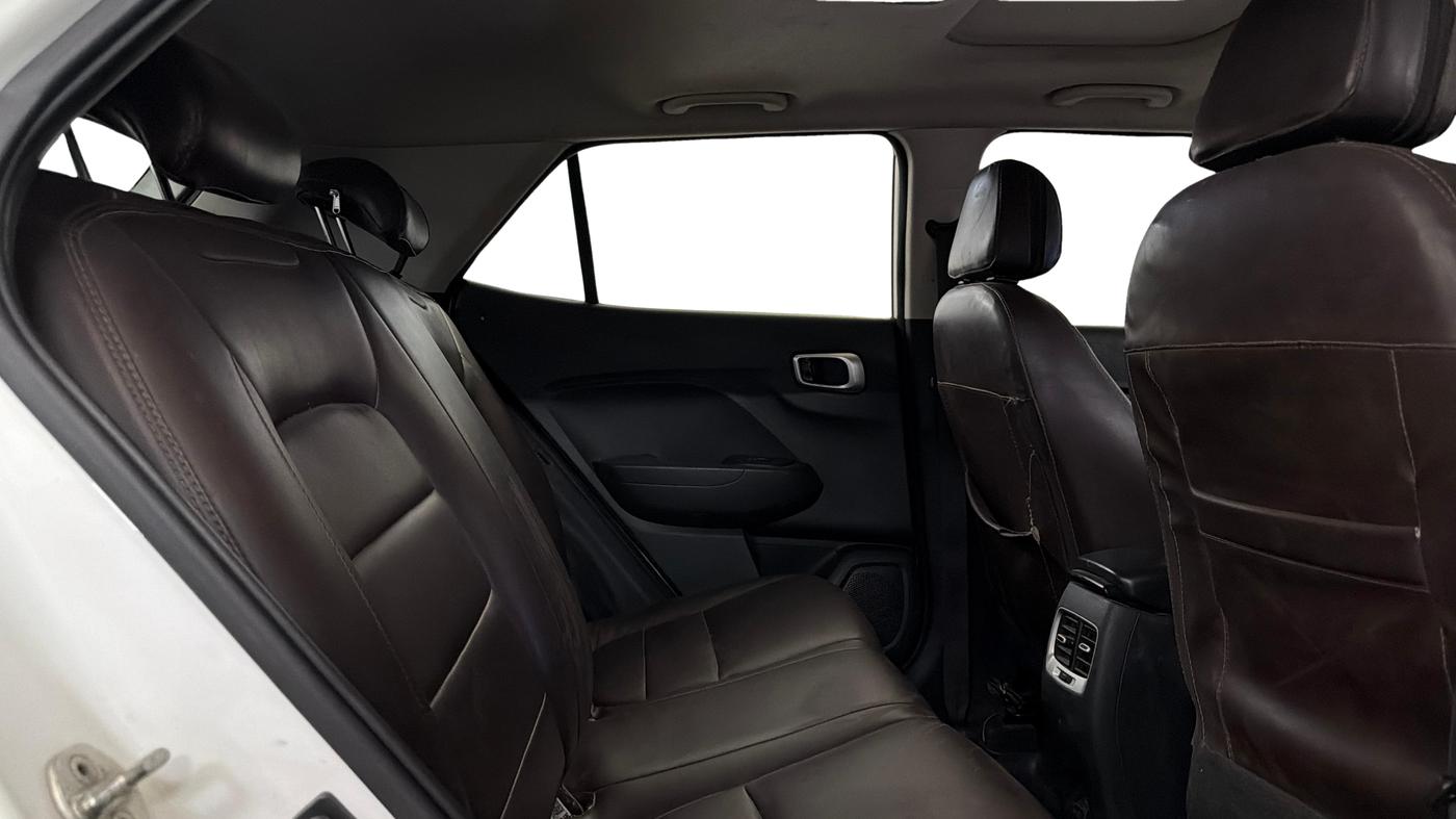 2021 Hyundai VENUE SX 1.0 TURBO, Petrol, Manual, 50,263 km, Right Side Rear Door Cabin