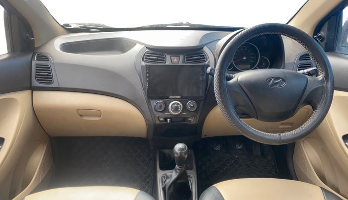 2014 Hyundai Eon MAGNA +, Petrol, Manual, 1,09,021 km, Dashboard