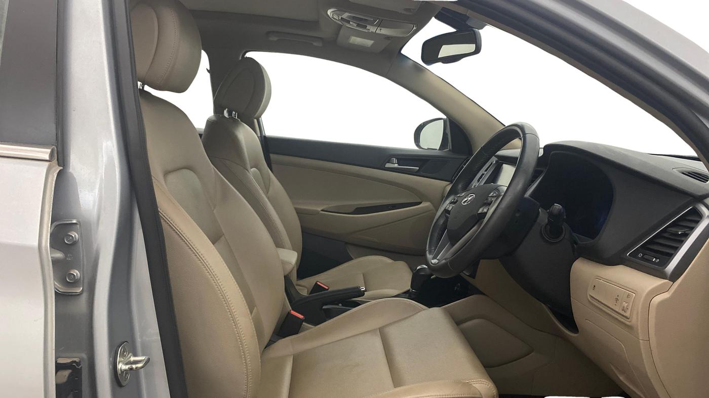 2019 Hyundai Tucson GL (O) 2WD AT PETROL, Petrol, Automatic, 46,726 km, Right Side Front Door Cabin