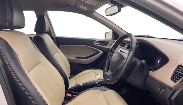 2014 Hyundai Elite i20 ASTA 1.2, Petrol, Manual, 1,14,706 km, Right Side Front Door Cabin