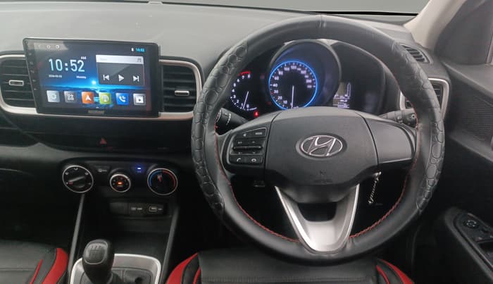 2021 Hyundai VENUE S 1.2, Petrol, Manual, 55,588 km, Steering Wheel Close Up