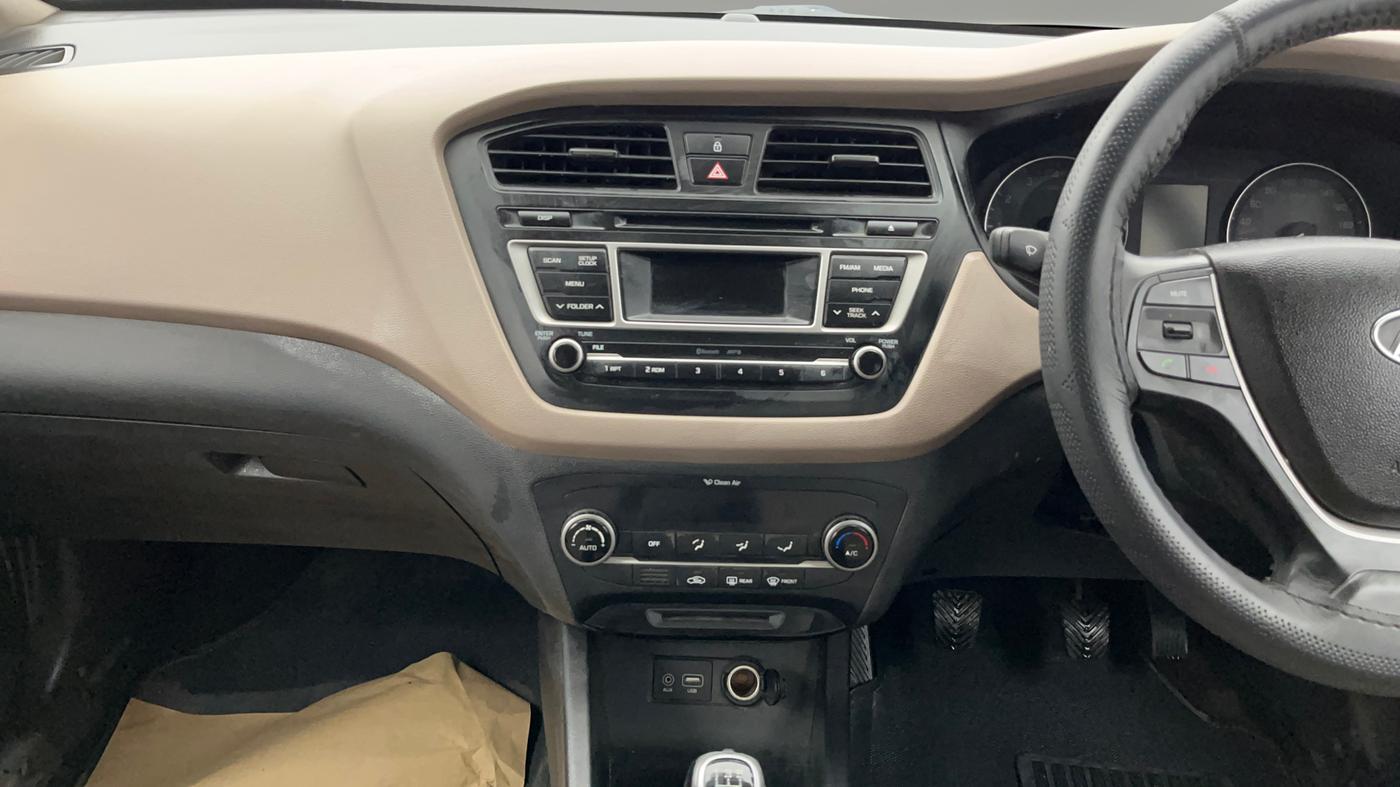 2015 Hyundai Elite i20 SPORTZ 1.2, Petrol, Manual, 83,926 km, Air Conditioner