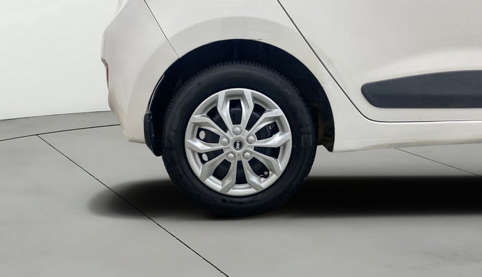 2016 Hyundai Grand i10 ASTA 1.1 CRDI, Diesel, Manual, 93,744 km, Right Rear Wheel