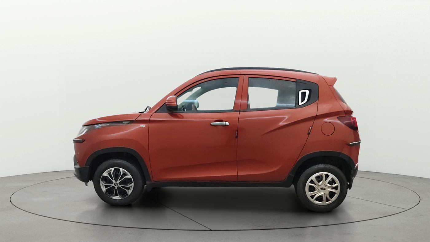 2016 Mahindra Kuv100 K4 6 STR, Petrol, Manual, 68,349 km, Left Side