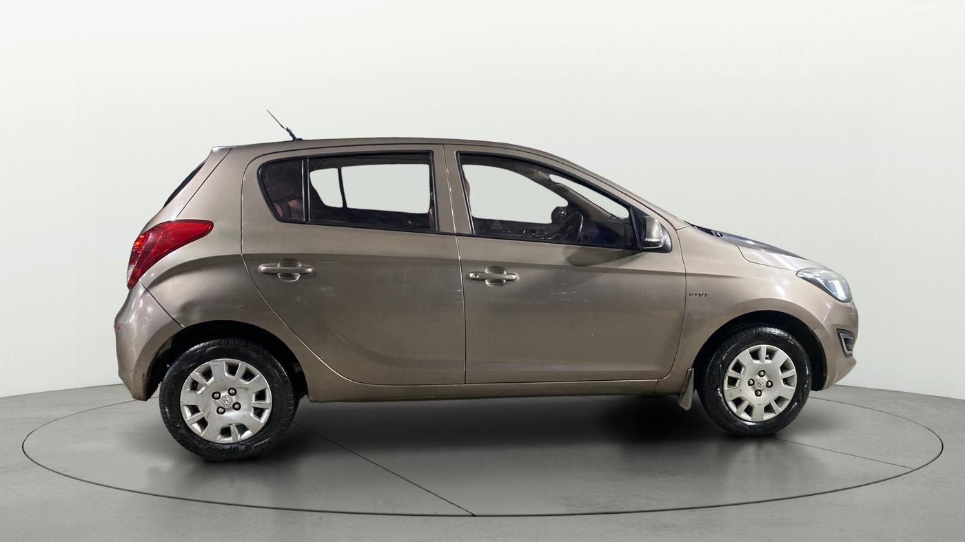 2013 Hyundai i20 MAGNA (O) 1.2, Petrol, Manual, 96,241 km, Right Side View
