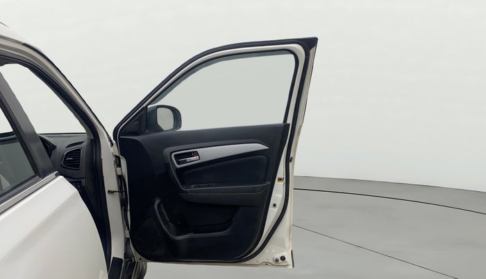 2020 Maruti Vitara Brezza ZXI AT SHVS, Petrol, Automatic, 83,488 km, RHS Front Door