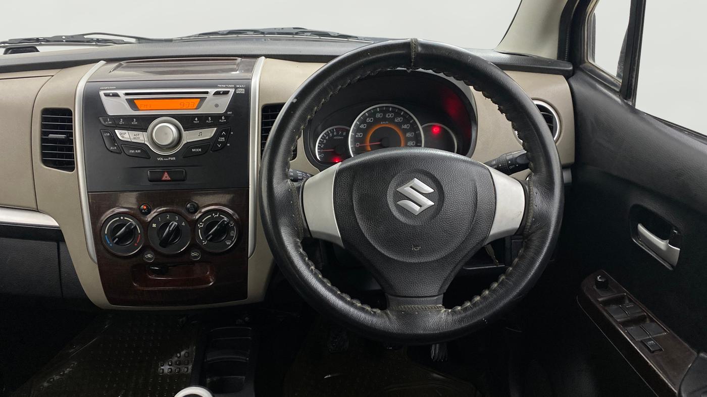 2016 Maruti Wagon R 1.0 VXI, Petrol, Manual, 18,875 km, Steering Wheel Close Up