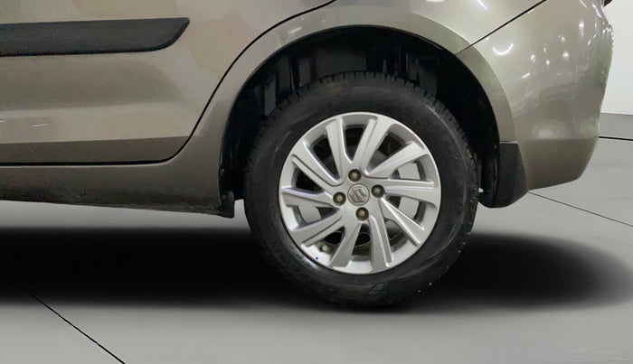2016 Maruti Swift Dzire ZXI, Petrol, Manual, 73,424 km, Left Rear Wheel
