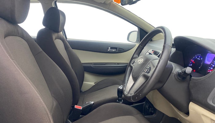 2012 Hyundai i20 ASTA 1.4 CRDI, Diesel, Manual, 64,145 km, Right Side Front Door Cabin