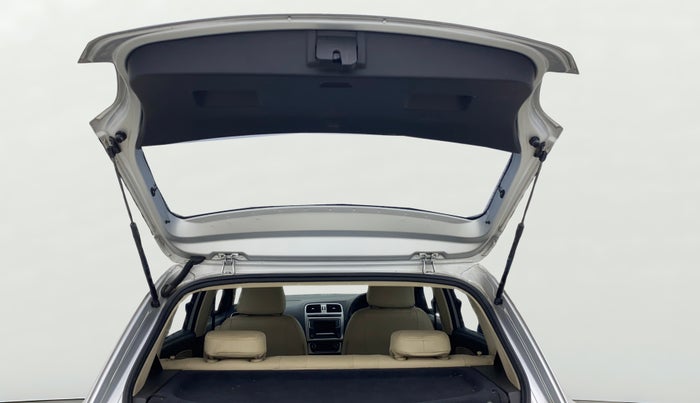 2016 Volkswagen Polo HIGHLINE1.2L, Petrol, Manual, 59,902 km, Boot Door Open