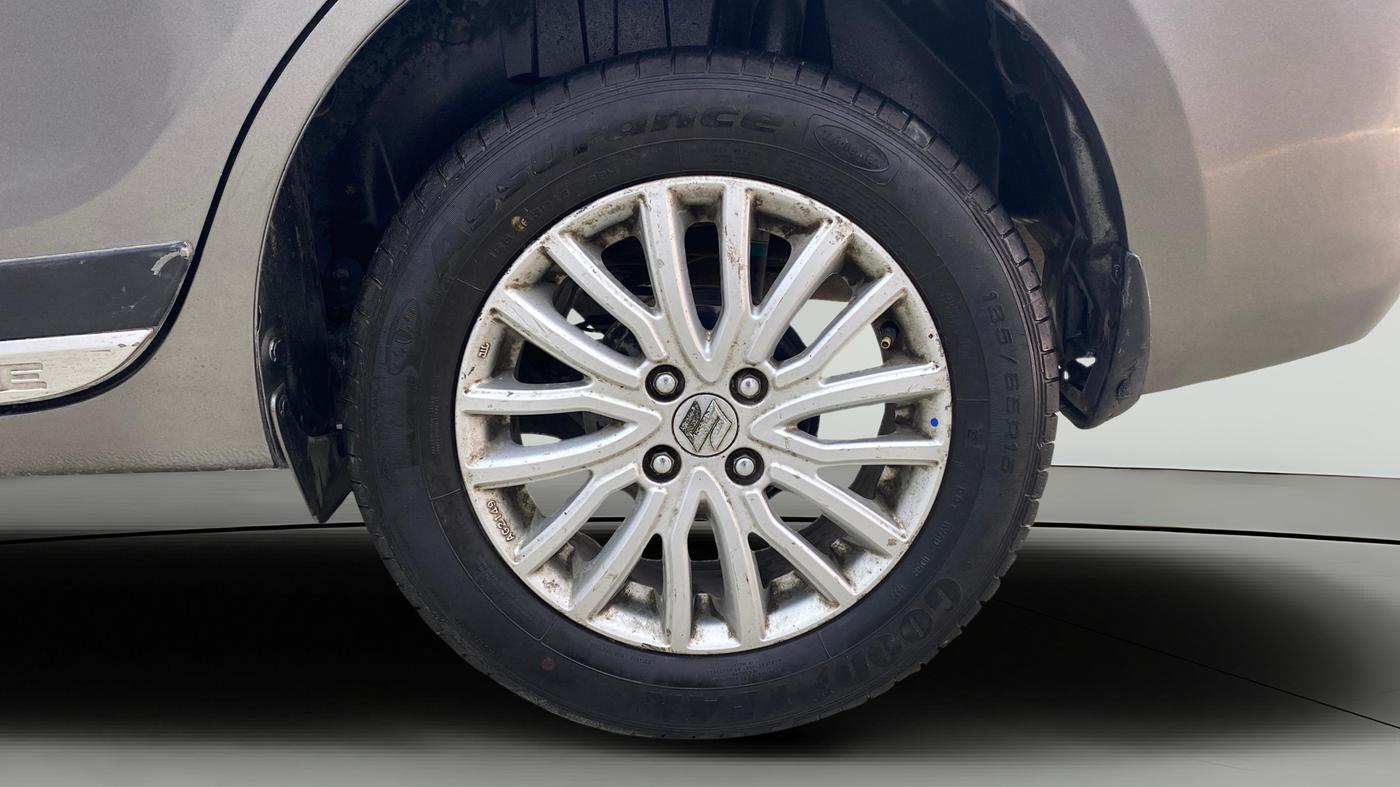2019 Maruti Dzire ZXI, Petrol, Manual, 35,642 km, Left Rear Wheel