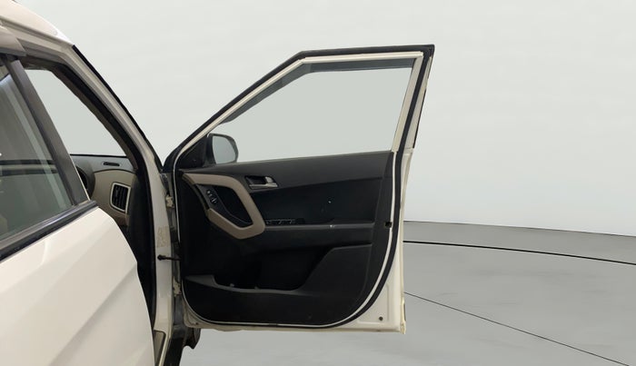 2016 Hyundai Creta SX PLUS 1.6 PETROL, Petrol, Manual, 55,716 km, RHS Front Door