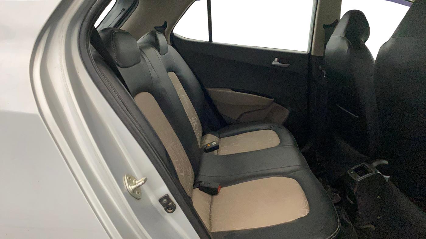 2019 Hyundai Grand i10 SPORTZ 1.2 KAPPA VTVT, Petrol, Manual, 46,368 km, Right Side Rear Door Cabin