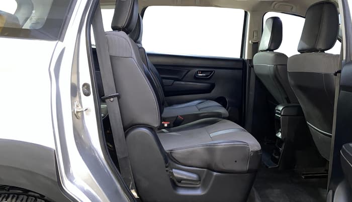 2022 Maruti XL6 ZETA MT, Petrol, Manual, 86,392 km, Right Side Rear Door Cabin