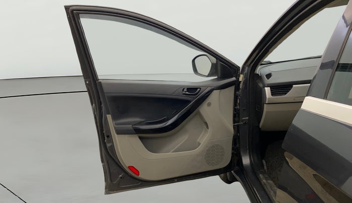 2018 Tata NEXON XM PETROL, CNG, Manual, 1,37,512 km, LHS Front Door