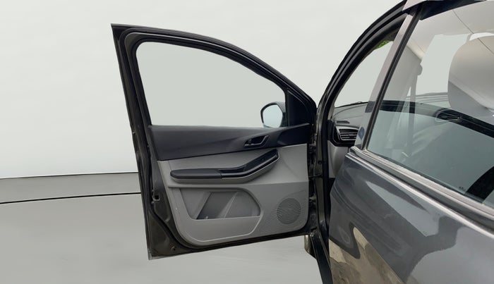 2022 Tata Tiago XT CNG, CNG, Manual, 57,807 km, LHS Front Door