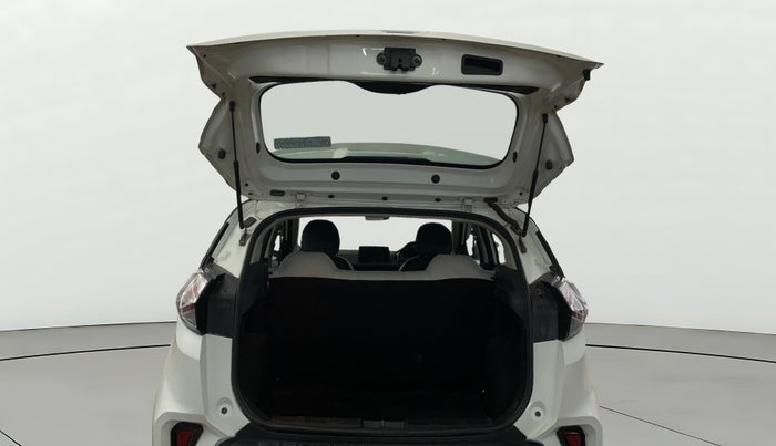 2022 Tata NEXON XM PETROL, Petrol, Manual, 50,927 km, Boot Door Open