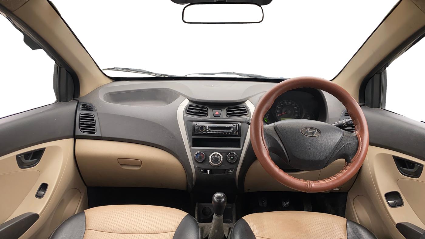 2015 Hyundai Eon ERA +, CNG, Manual, 90,881 km, Dashboard