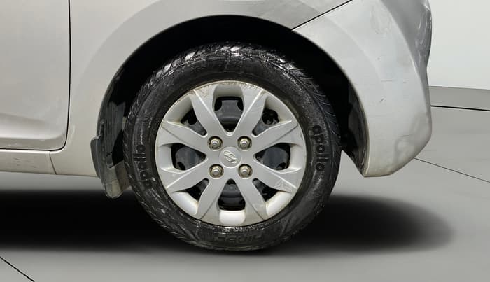 2017 Hyundai Eon MAGNA +, Petrol, Manual, 29,507 km, Right Front Wheel