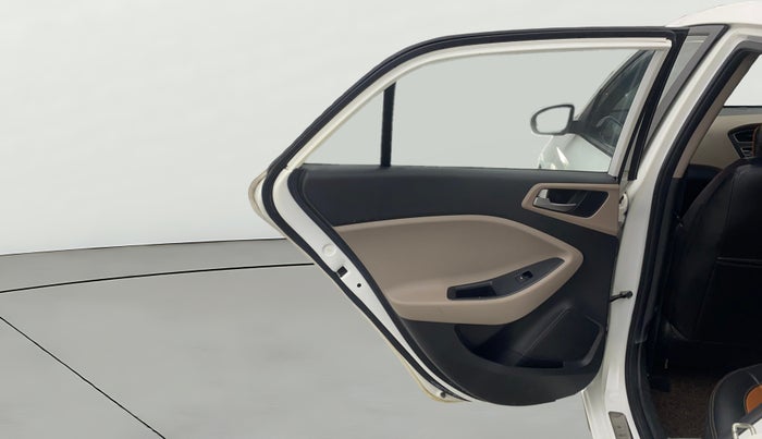 2019 Hyundai Elite i20 ASTA (O) CVT, Petrol, Automatic, 1,02,999 km, LHS Rear Door