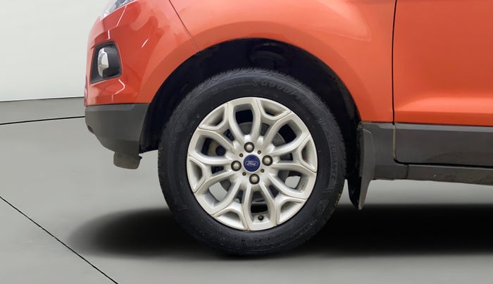 2014 Ford Ecosport TITANIUM 1.5L PETROL, Petrol, Manual, 1,18,961 km, Left Front Wheel