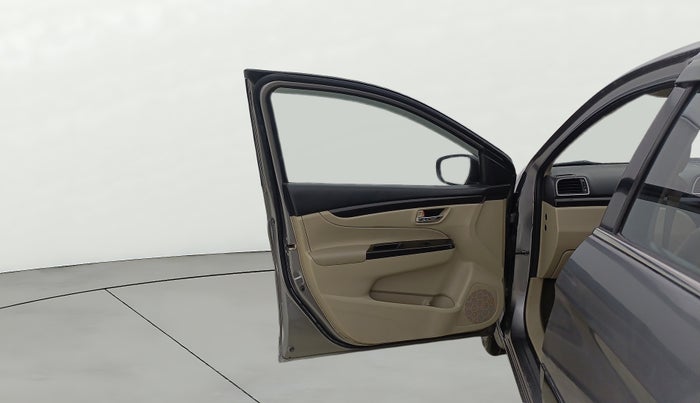 2017 Maruti Ciaz DELTA 1.4 MT PETROL, Petrol, Manual, 86,906 km, LHS Front Door