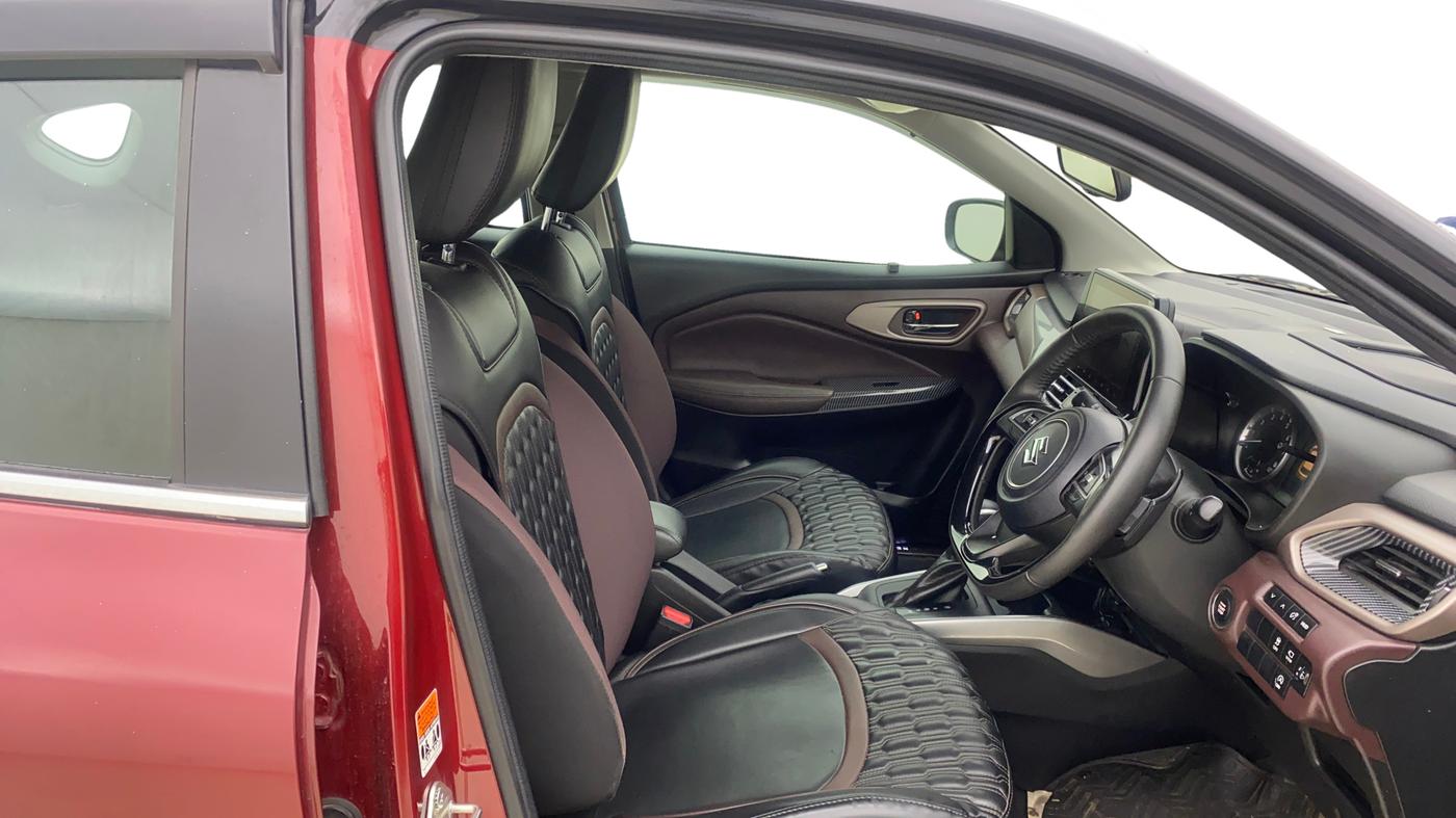 2024 Maruti FRONX ALPHA 1.0L TURBO 6 AT, Petrol, Automatic, 37,751 km, Right Side Front Door Cabin