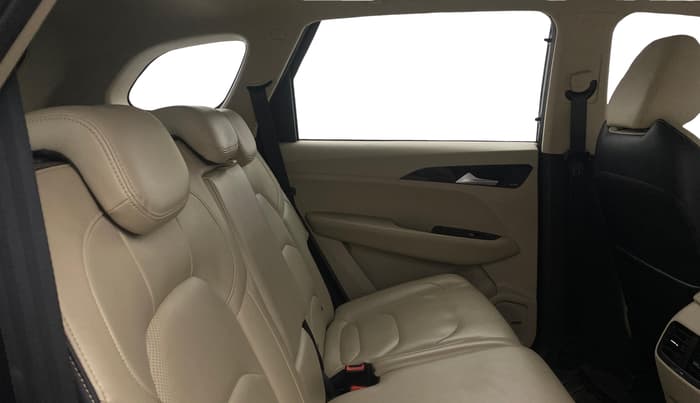 2021 MG HECTOR SHARP 1.5 PETROL CVT, Petrol, Automatic, 41,702 km, Right Side Rear Door Cabin