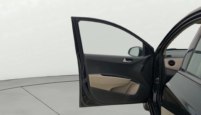 2015 Hyundai Xcent SX AT 1.2 (O), Petrol, Automatic, 57,402 km, LHS Front Door