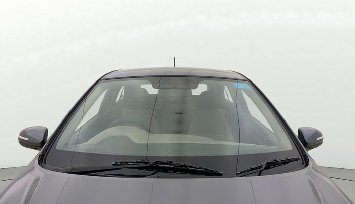 2016 Hyundai Elite i20 ASTA 1.2, Petrol, Manual, 1,01,012 km, Front Windshield