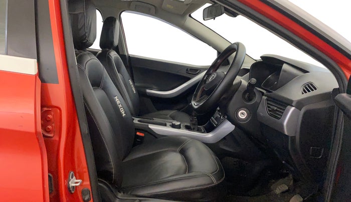 2021 Tata NEXON XM SUNROOF PETROL, Petrol, Manual, 62,197 km, Right Side Front Door Cabin
