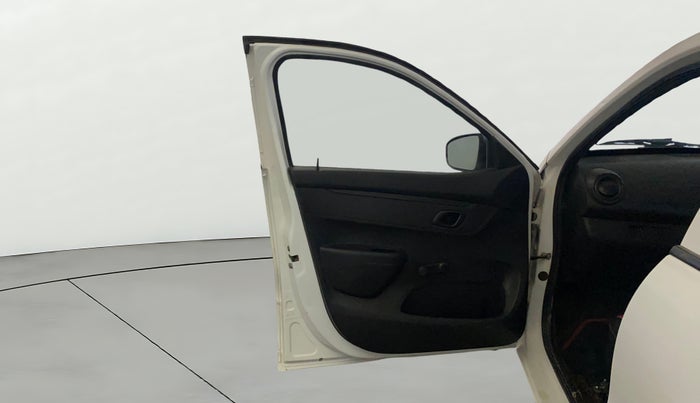 2022 Renault Kwid RXE, Petrol, Manual, 12,666 km, LHS Front Door