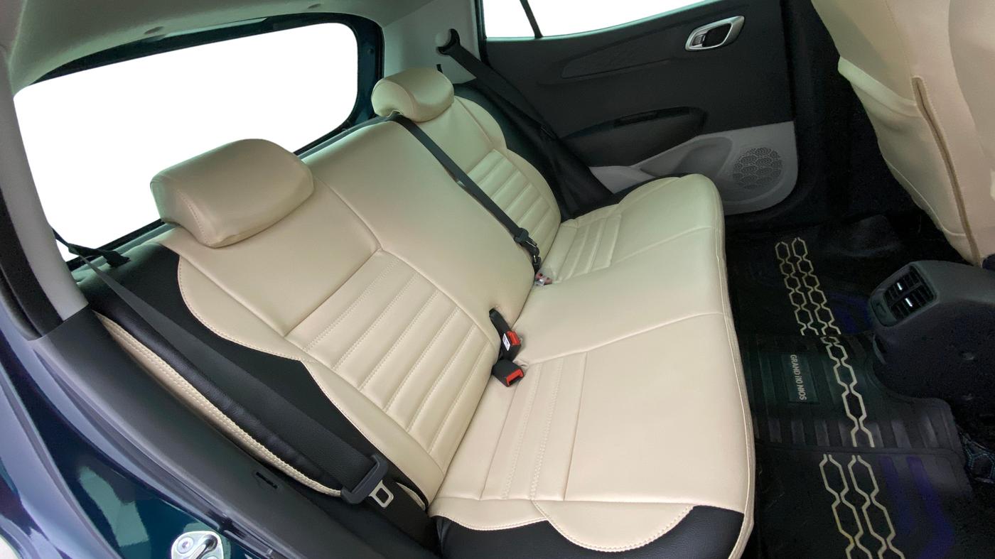2025 Hyundai GRAND I10 NIOS Sportz (O) 1.2 Kappa AMT, Petrol, Automatic, 3,161 km, Right Side Rear Door Cabin