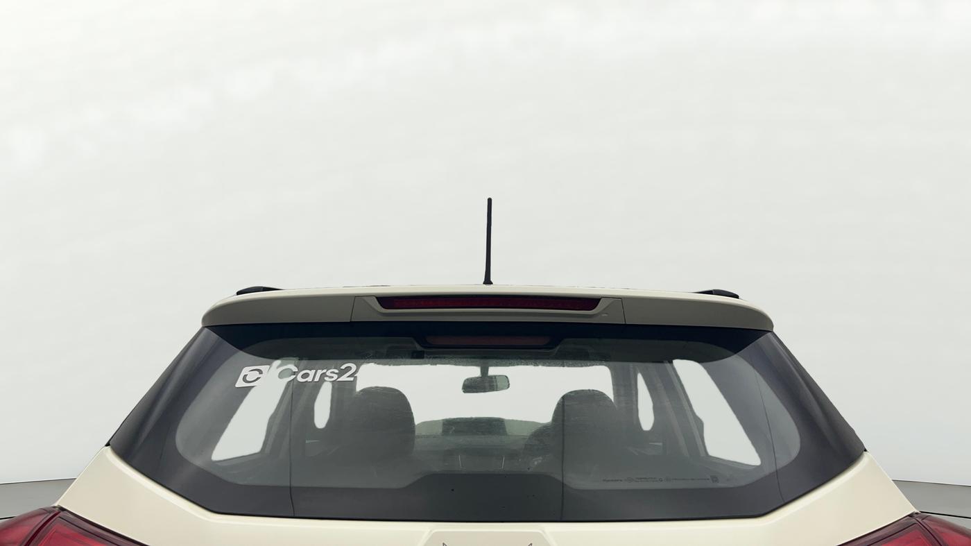 2022 Mahindra XUV300 W6 1.2 PETROL, Petrol, Manual, 20,824 km, Rear Windshield