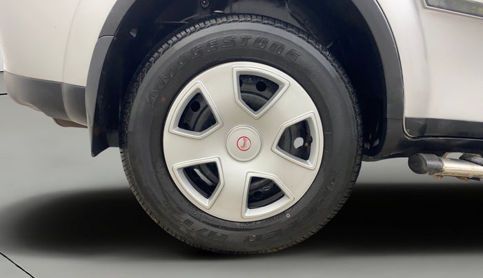 2015 Mahindra XUV500 W6, Diesel, Manual, 54,569 km, Right Rear Wheel